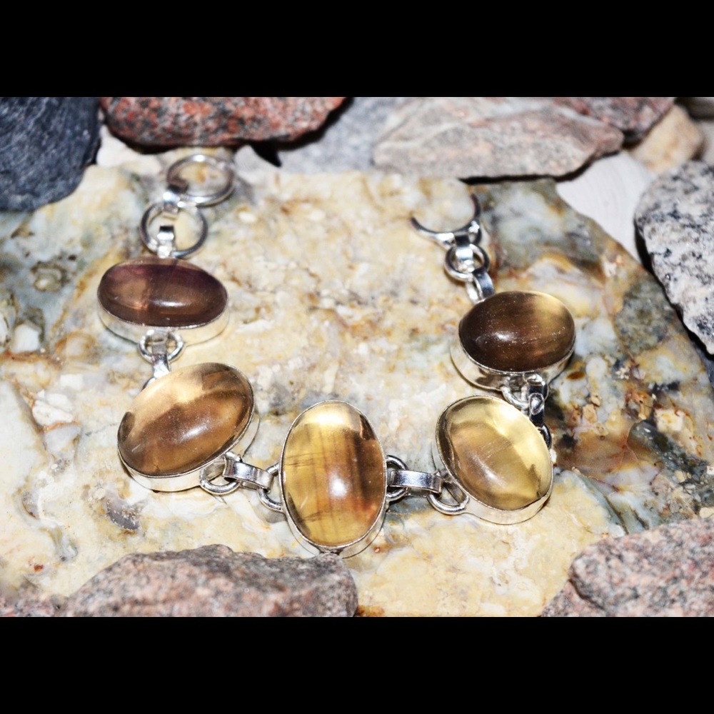 Translucent Fluorite Bracelet - Picture 11 of 14